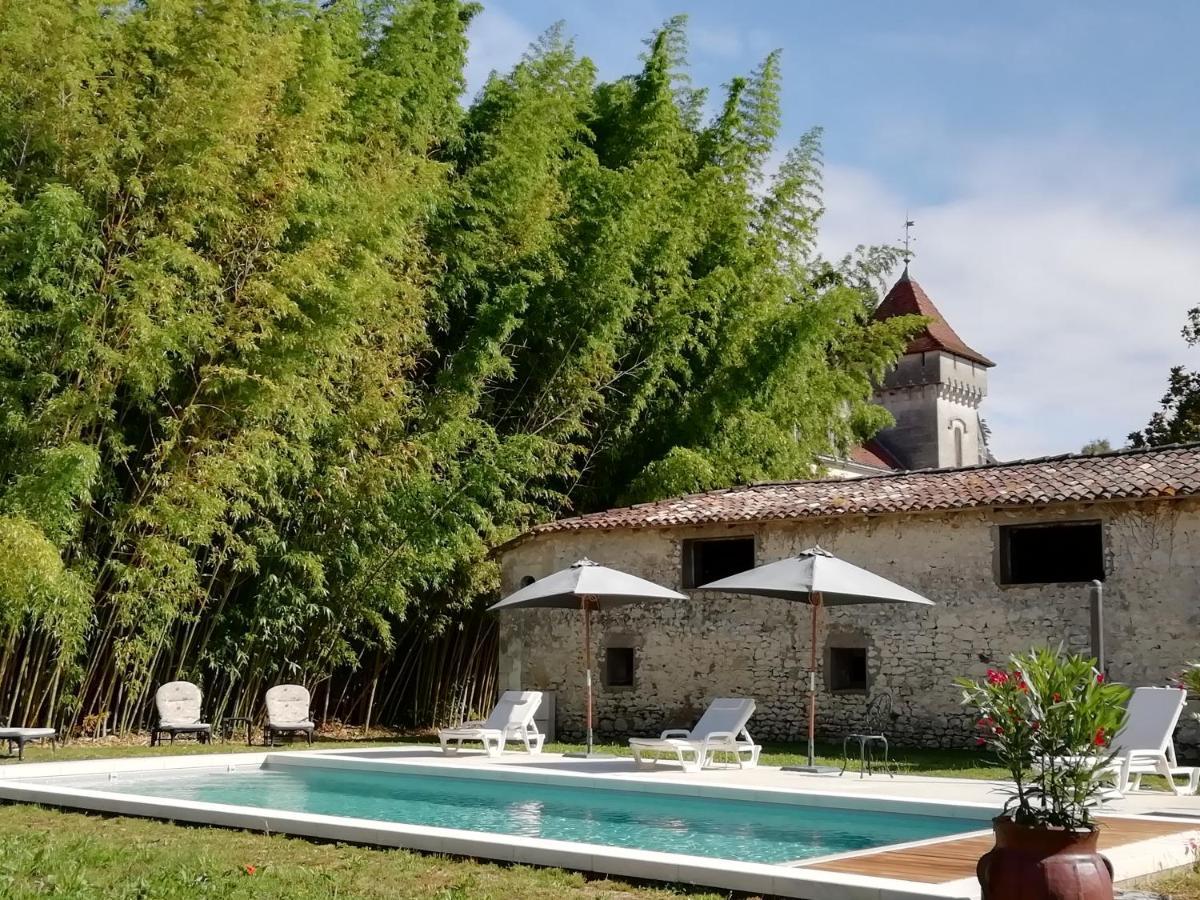 Chateau Des Salles Saint-Fort-sur-Gironde Luaran gambar