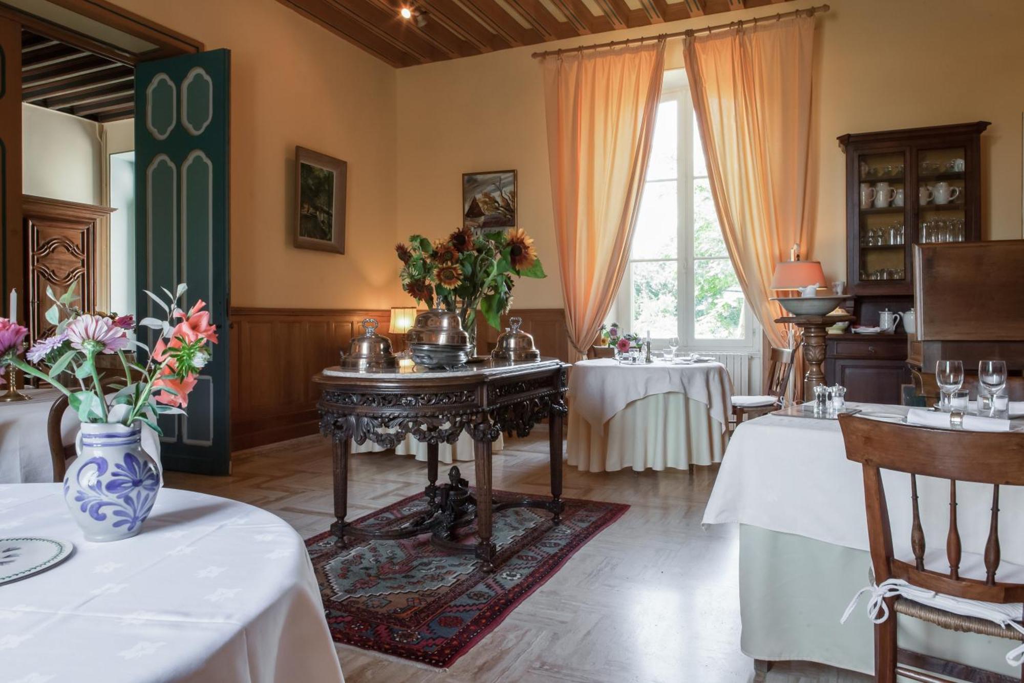 Chateau Des Salles Saint-Fort-sur-Gironde Luaran gambar