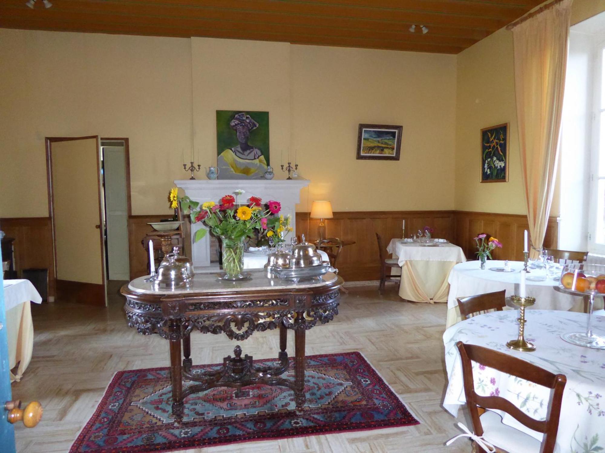 Chateau Des Salles Saint-Fort-sur-Gironde Luaran gambar